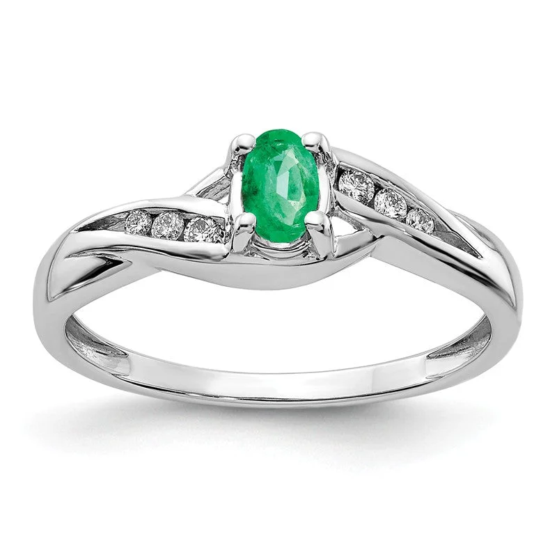 fashion ring for women -14k White Gold Oval Genuine Emerald Diamond Ring