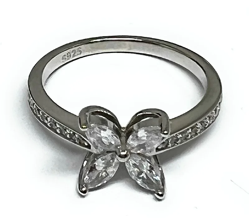 vintage style engagement ring -.925 Silver Flower CZ Ring (FCS 38)