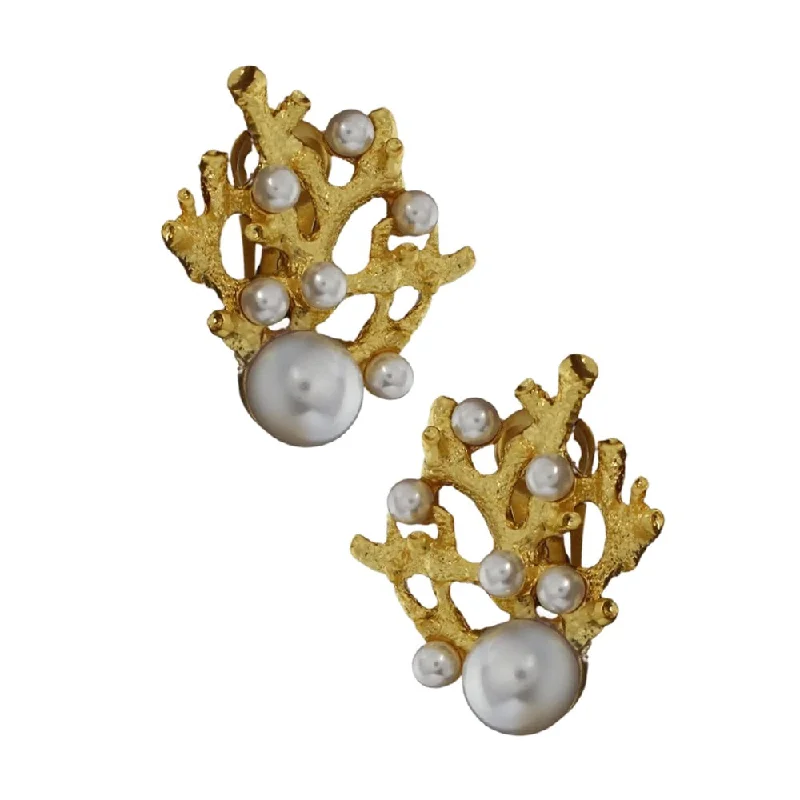 women’s gemstone stud earrings-Coral branch