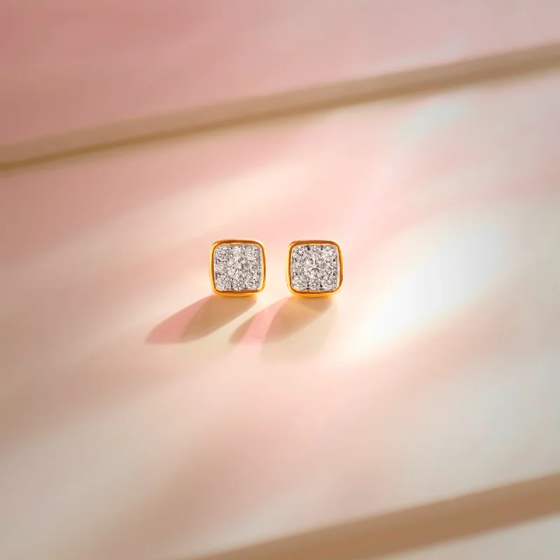 vintage stud earrings-Square Cluster Diamond Small Earrings