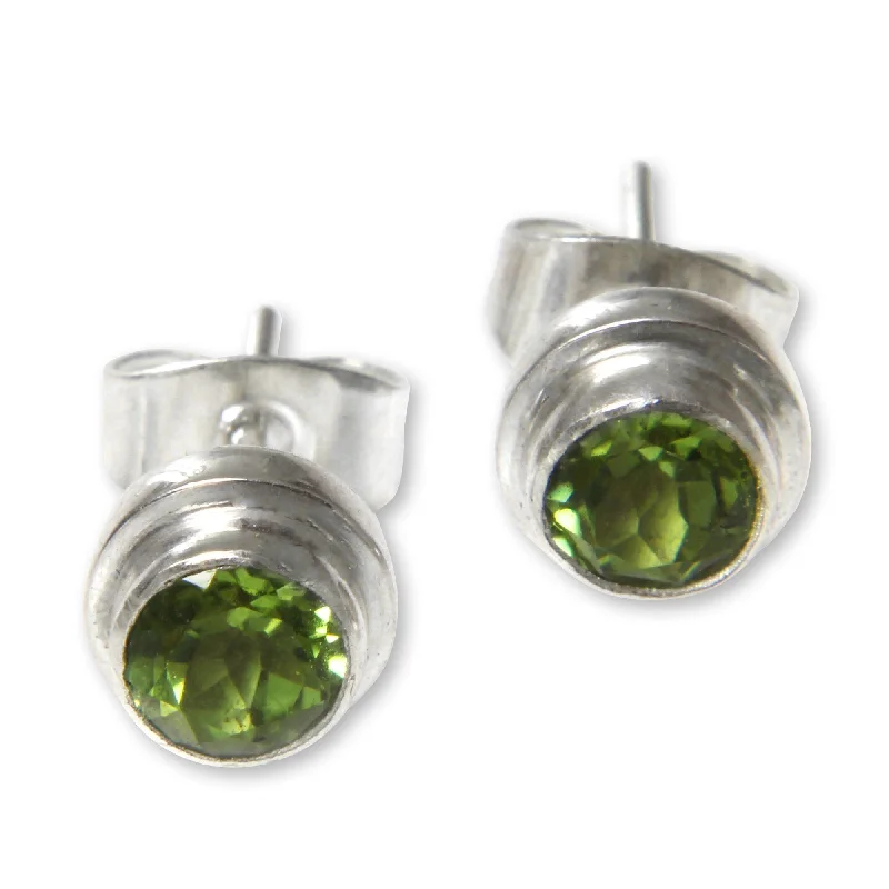 gold plated stud earrings-Sterling Silver 'Green Simplicity' Peridot Earrings (Indonesia)