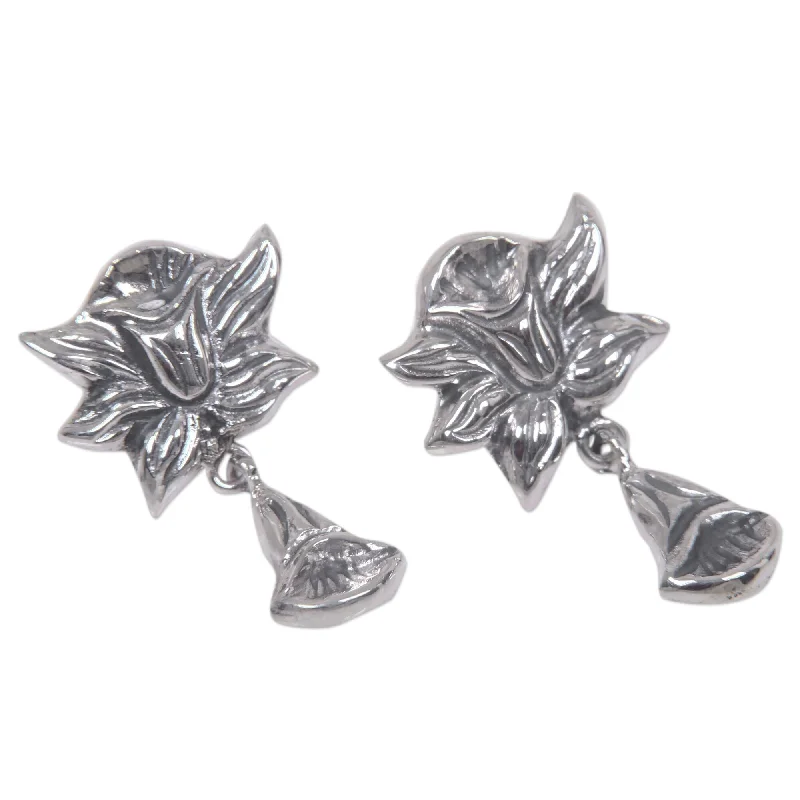 statement stud earrings-Sterling Silver 'Radiant Daffodils' Earrings (Indonesia)